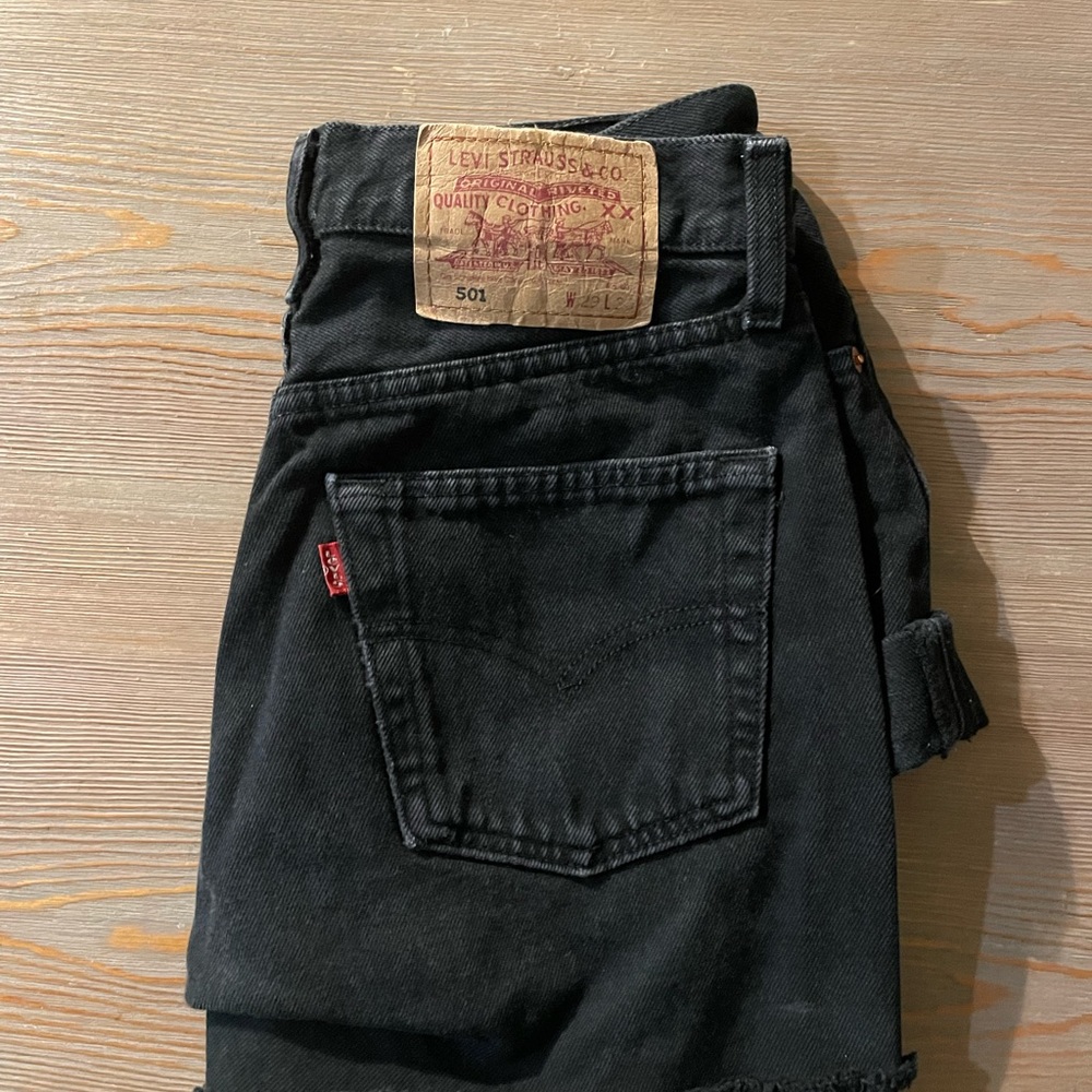 Levi’s 501 black shorts